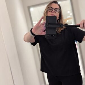 Meet your Posher, Bethamy